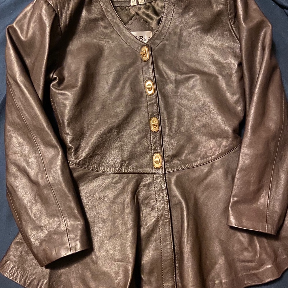 Women’s genuine leather top and skirt set